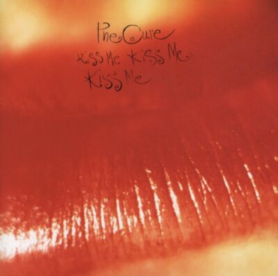 KISS ME, KISS ME, KISS ME
