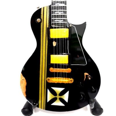 MINI CHITARRA DA COLLEZIONE REPLICA IN LEGNO -METALLICA - JAMES HETFIELD - IRON